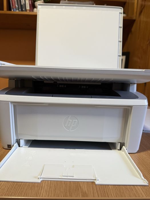 Imprimantă multifuncțională HP LaserJet M140w (Wi-Fi, Compactă)