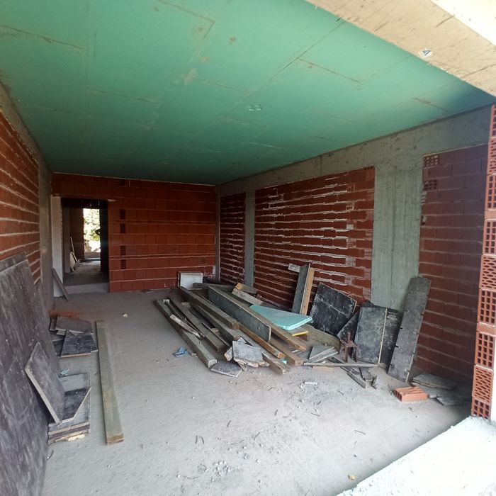 Продава се Двустаен апартамент в Казанлък - 78 кв.м за 1436 €/кв.м - Снимка #1