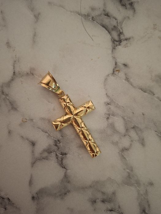 Cruce de aur 14 k