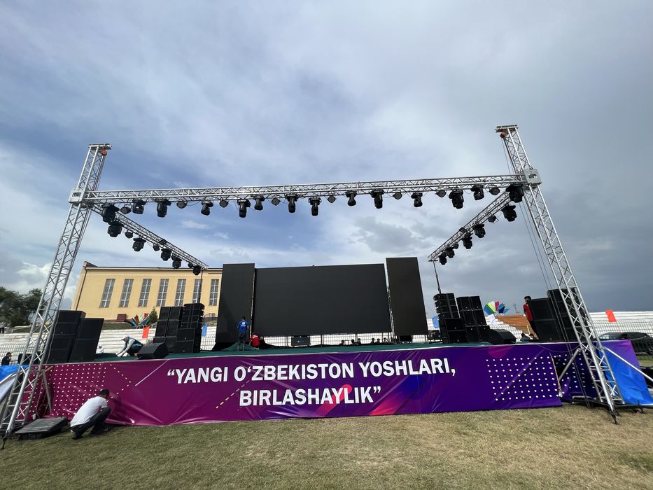 Led ekran , saxna, svet va ovoz apparaturalari