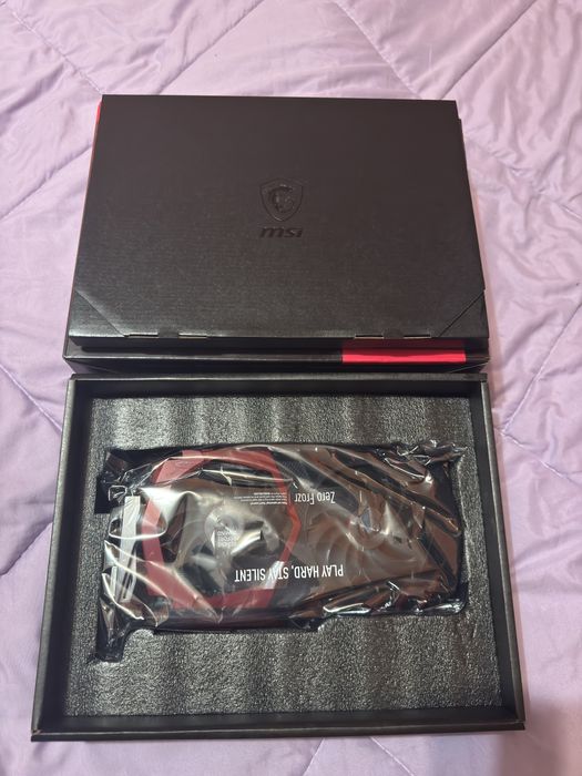 Продавам AMD Radeon RX570 4 gb