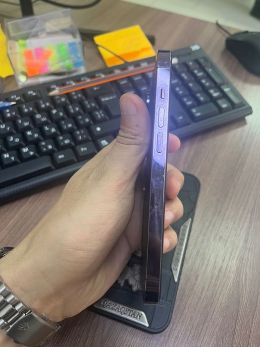 Продам iphone 14 pro