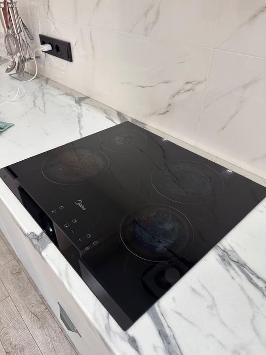 Варочная панель Midea