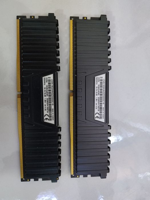 Kit Memorie Corsair Vengeance LPX 16GB DDR4 3200MHz CL16 Dual Channel