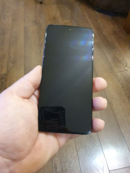 Продавам Motorola G84