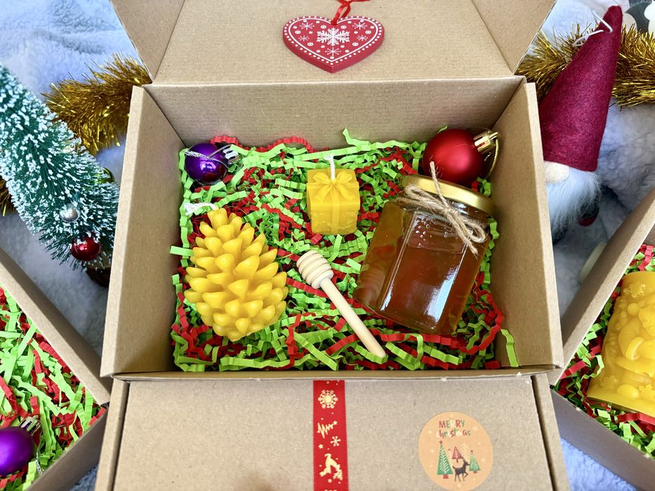 Подаръчни кутии - с восъчни свещи и натурални пчелни продукти