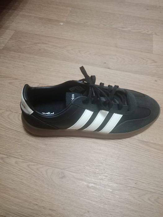 Крассовки Адидас