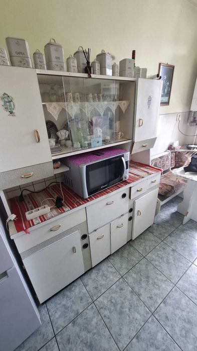 Set mobilă de bucătărie și accesorii