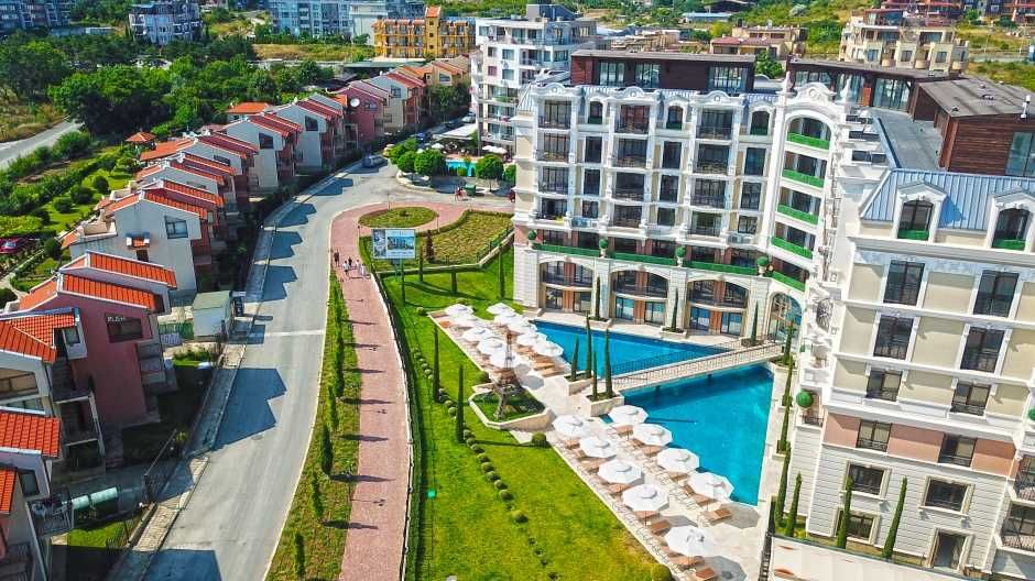 Двустаен с морска гледка в Романс Париж