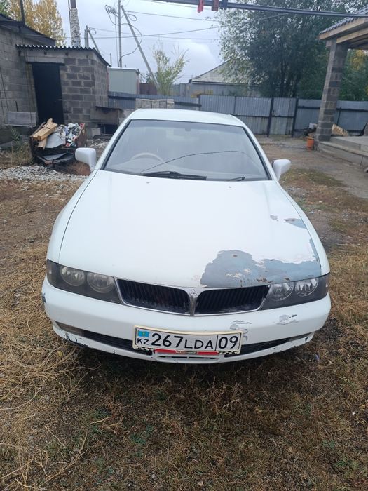 Mitsubishi Diamante
