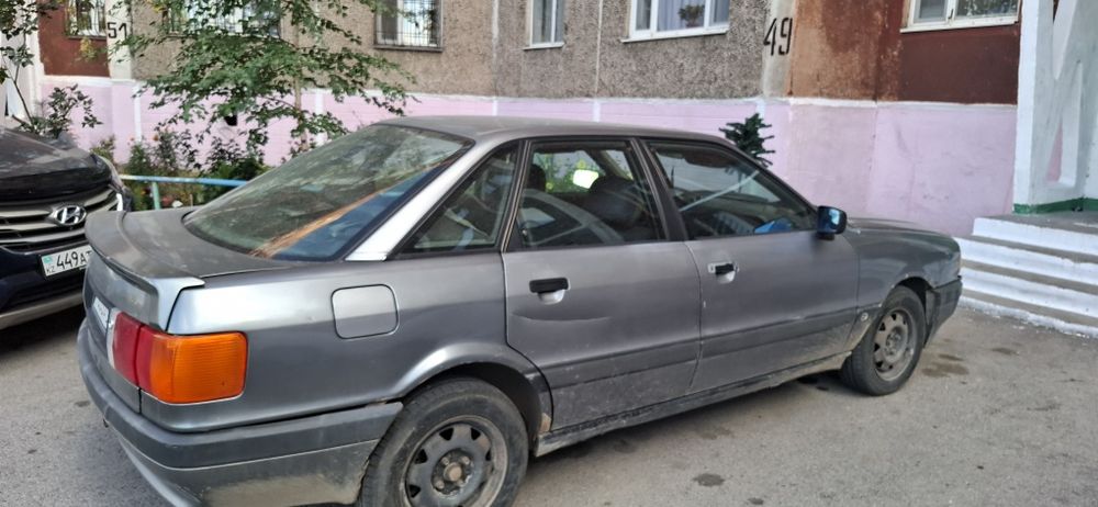 Продаю:  Ауди 80