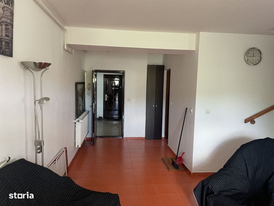 Partament 3 camere 70 mp cu scara interioara in Unirea la strada Princ