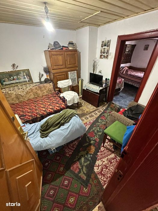 Casă de vânzare