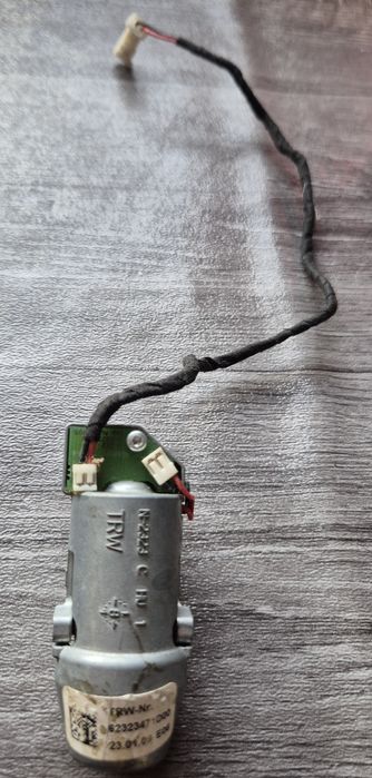 Моторче вибрация волан ,мерцедес W212 w204