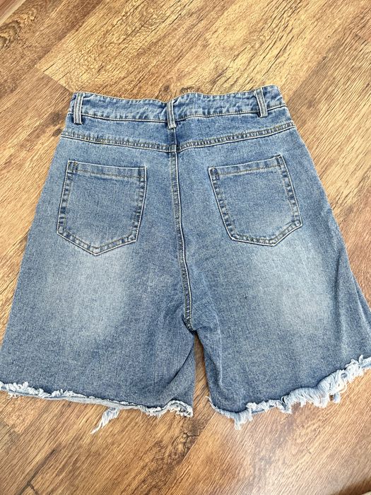 Джинсовые шорты женские