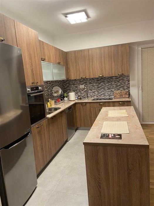 Дава се под наем Двустаен апартамент в Бургас, Възраждане - 57 кв.м за 188.7 € - Снимка #2