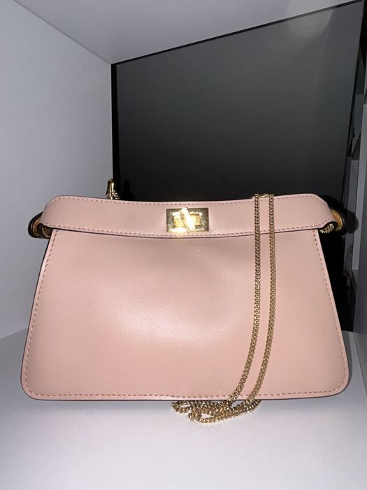 Fendi чанта нова