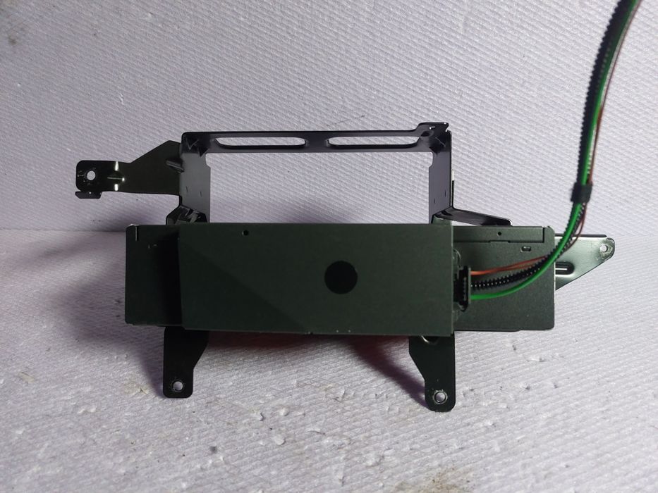 Magazie CD BMW E81 E82 E87 E88 E90 E91 E92 E93 E84 Cod 9196669