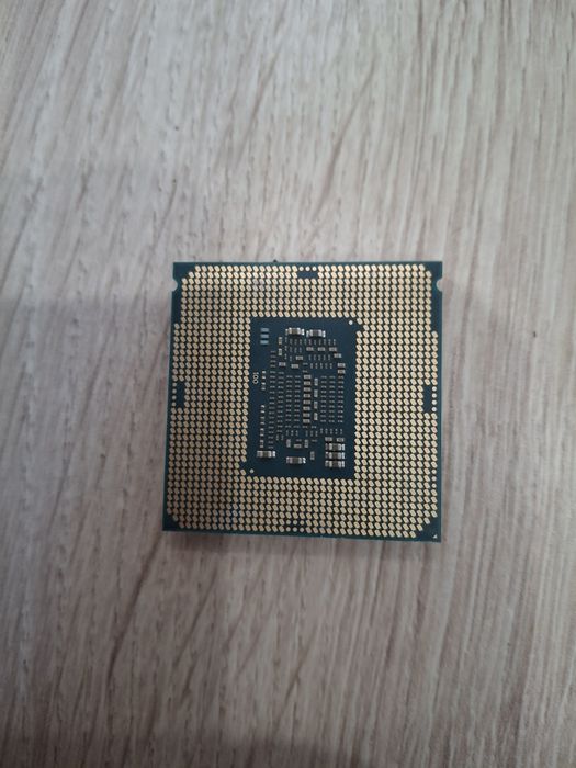 Intel core i3 9100f рабочий  термо паста в комплекте