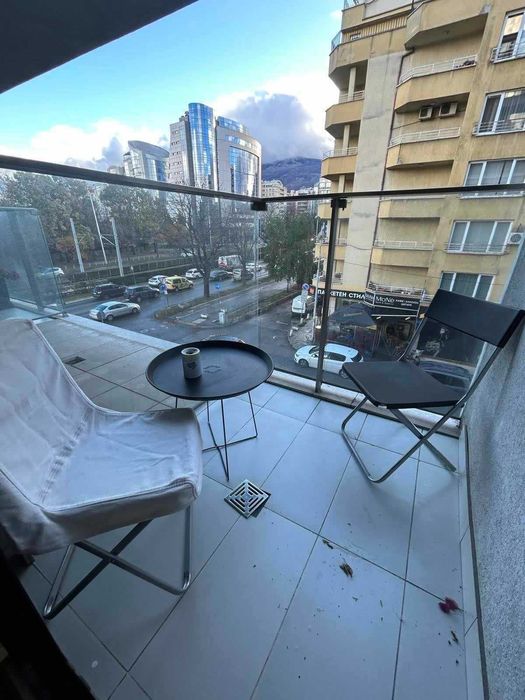 Продава се Тристаен апартамент в София, Оборище - 109 кв.м за 1964 €/кв.м - Снимка #16