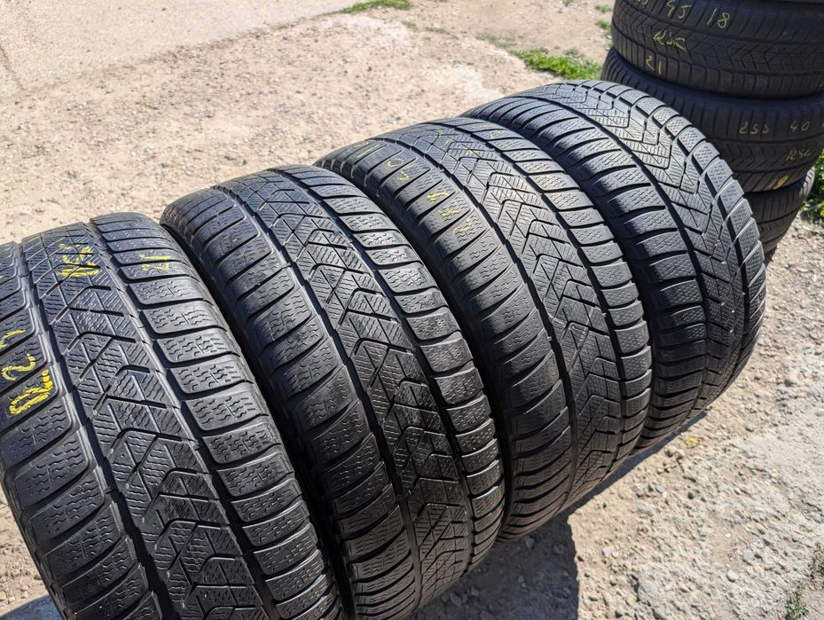 SET 4 Anvelope Iarna 225/45 R18 + 255/40 R18 Pirelli Sottozero 3 99V Runflat RSC (BMW, Mercedes) | Pret/buc