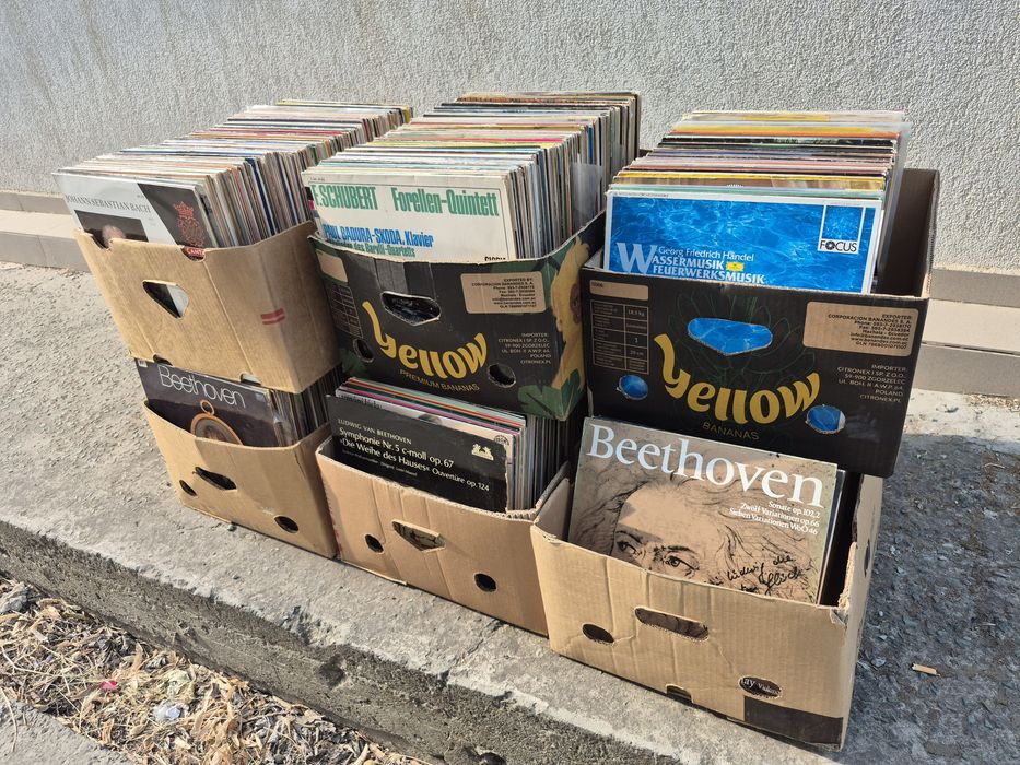 Vând 150lp Discuri Vinil muzică clasică mixta pentru pick-up