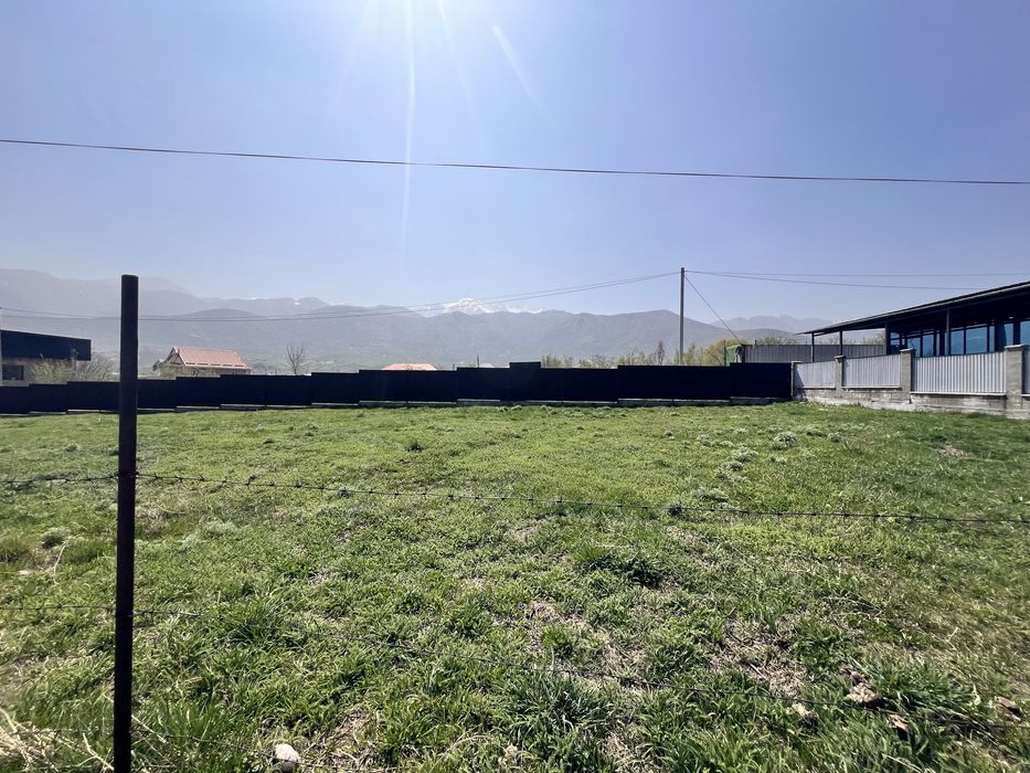 Продам участок по 0.6 соток