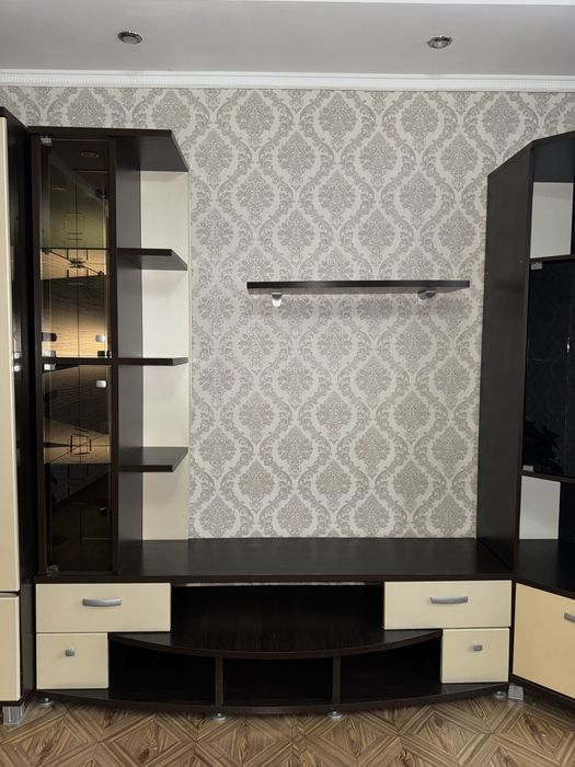 Шкаф стенка для зала