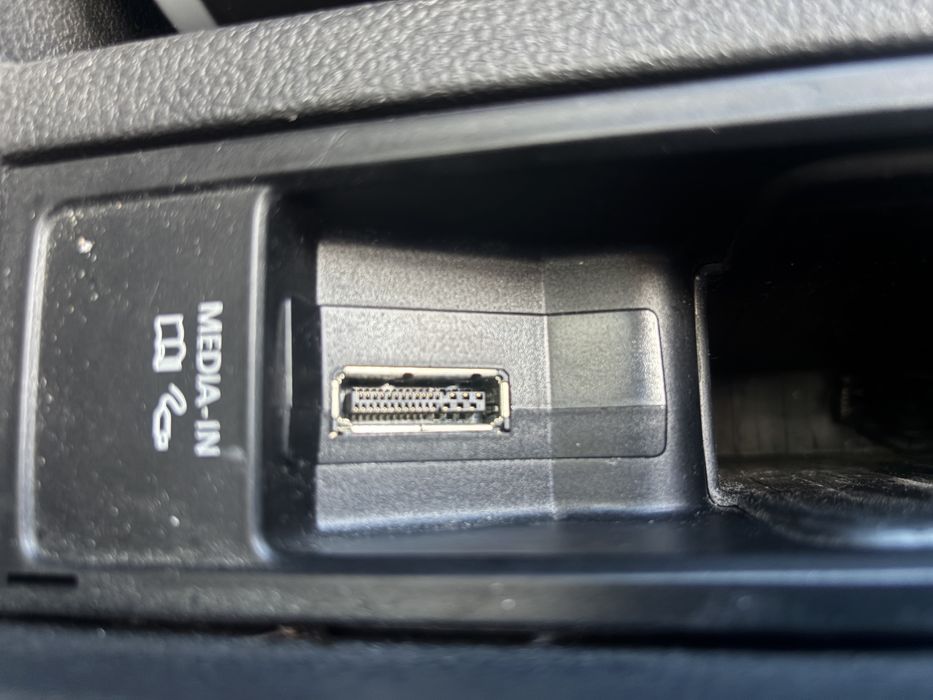 VW RNS315 Оригинална навигация  - България + ПОДАРЪК Bluetooth адаптер