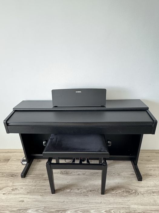 Yamaha Arius YDP-144 black