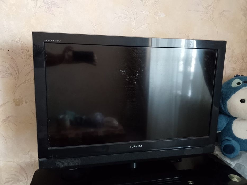 Срочно продам телевизор