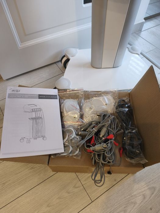 Aparat profesional de electrostimulare F-350 – NOU
