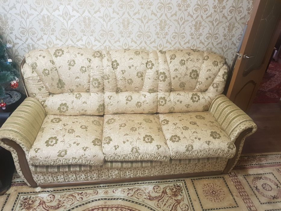 Раскладной диван и кресло