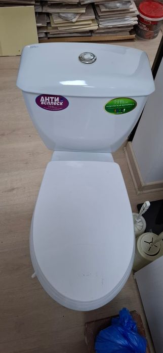 Продам унитаз со