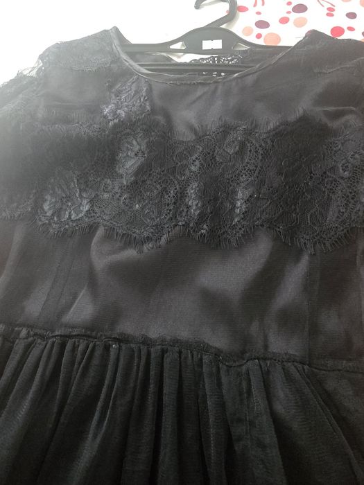 Rochie neagra dantela