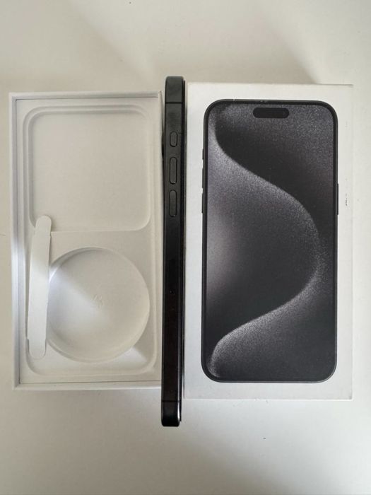 Продам айфон 15 про макс