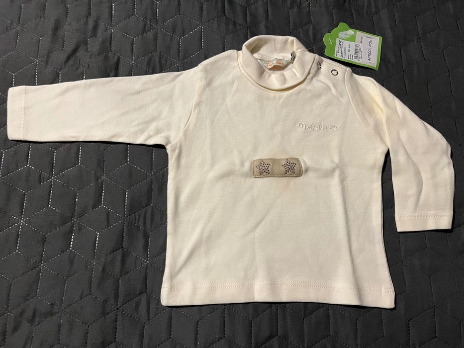 Bluză cu guler înalt