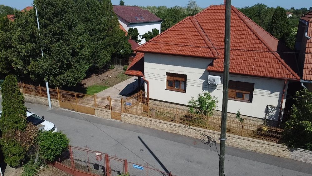 Oportunitate rara: Casa zona Titulescu cu teren generos 37.48 Ar