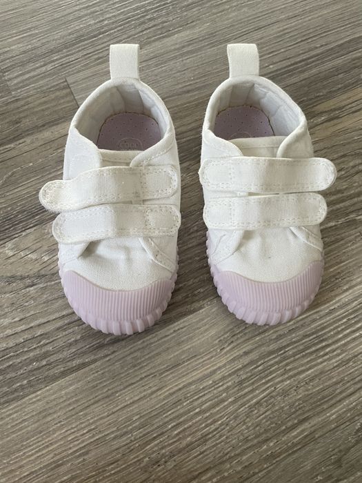Tenisi albi fetite marime 22