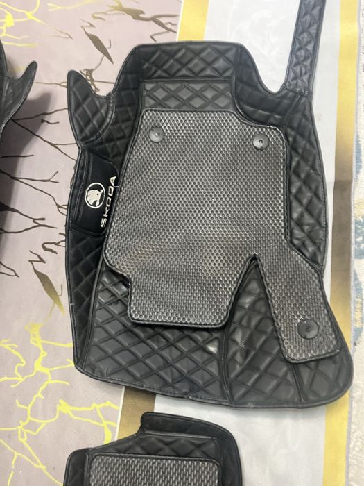 Продам 5D коврики под шкоду (стояли на рапиде 2014)