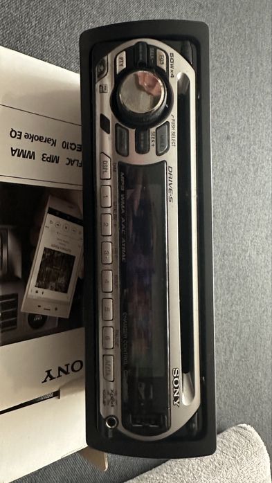 Radio - CD  auto SONY 50W x 4