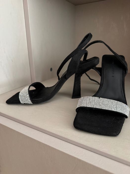 Сандали на ток Pull & Bear