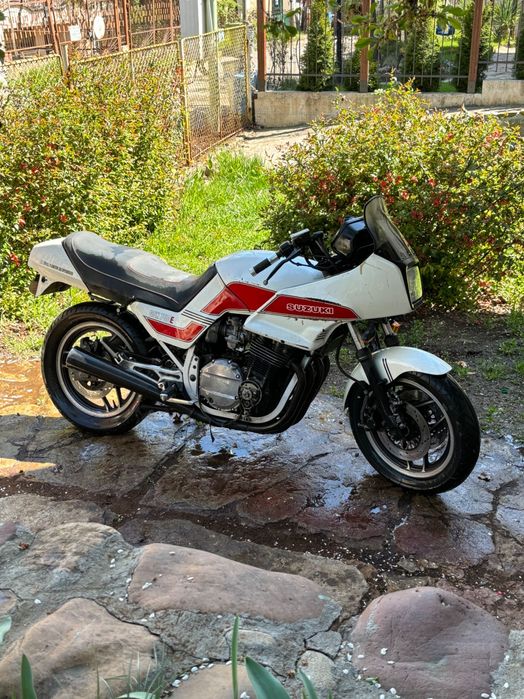 Suzuki GSX750 E 500€