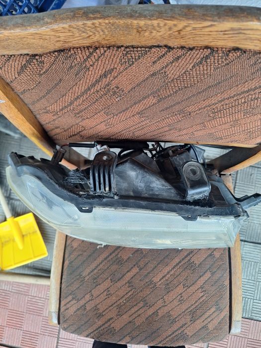 Фары пайтфандер р51