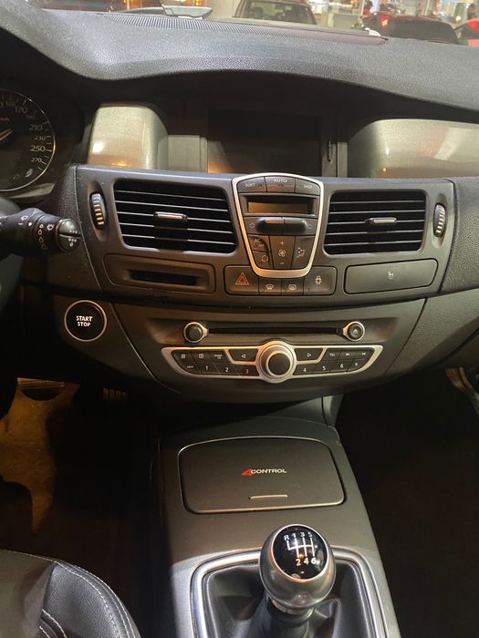 RENAULT Laguna 2012 — imagine 2