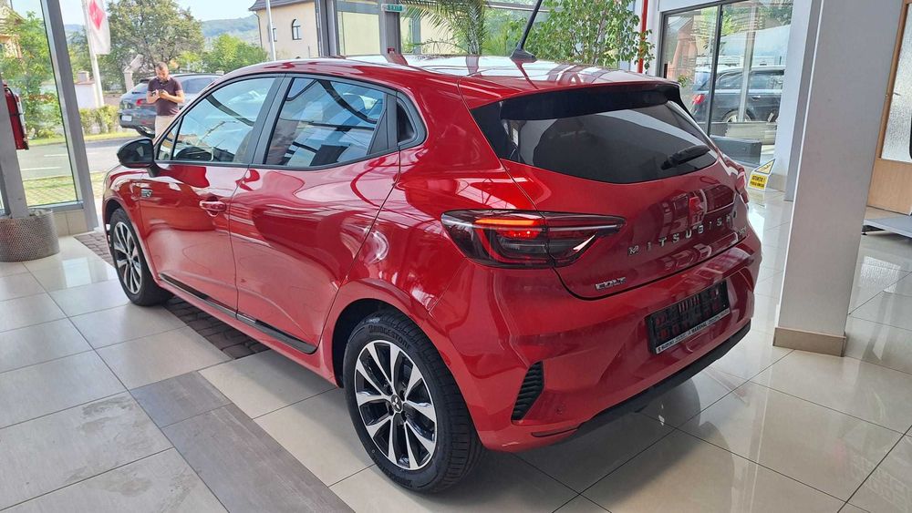 MY25 Colt 1.6L HEV AT Invite StyleCold, rosu, fabricatie 2024, nerulat