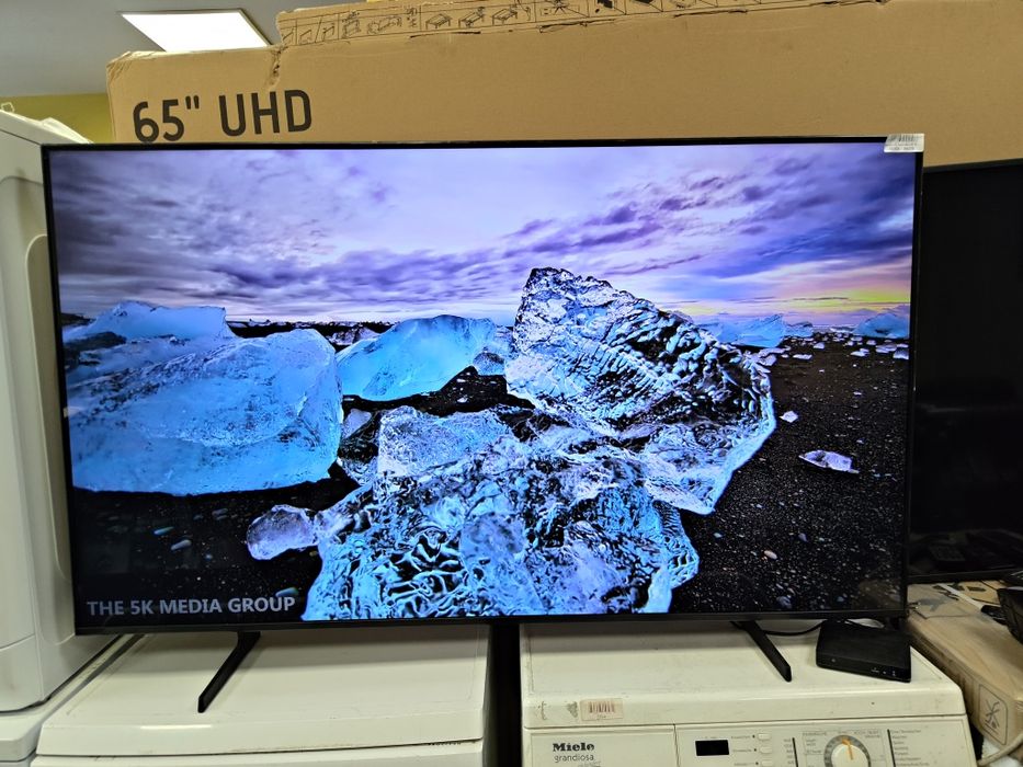 Смарт Телевизор Samsung 55" Crystal UHD 4K