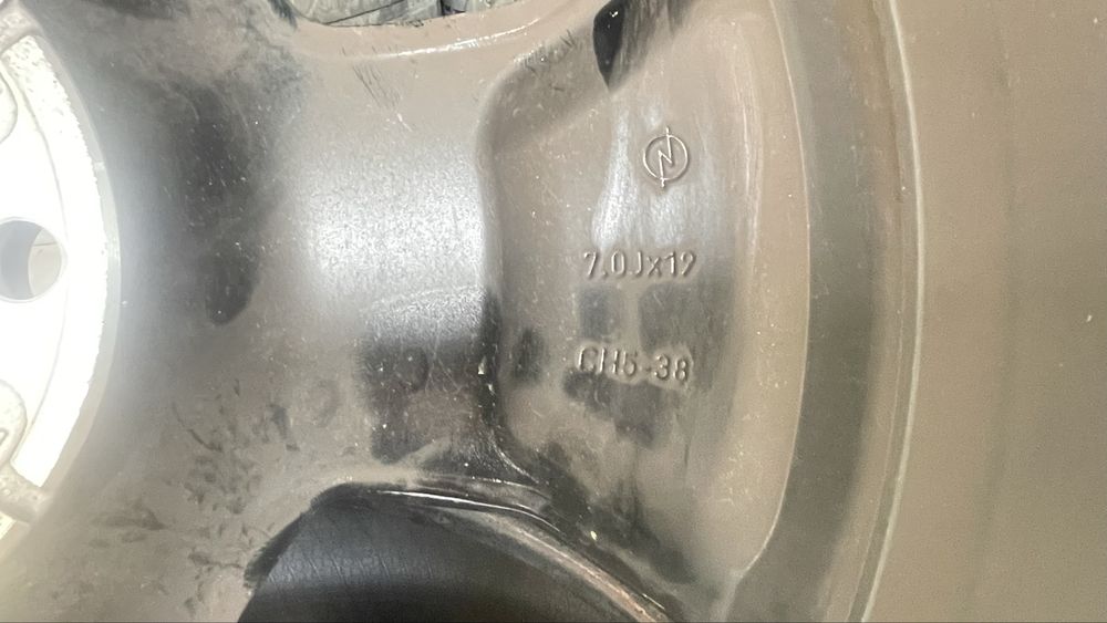 1 брой джанта 5х108 R19