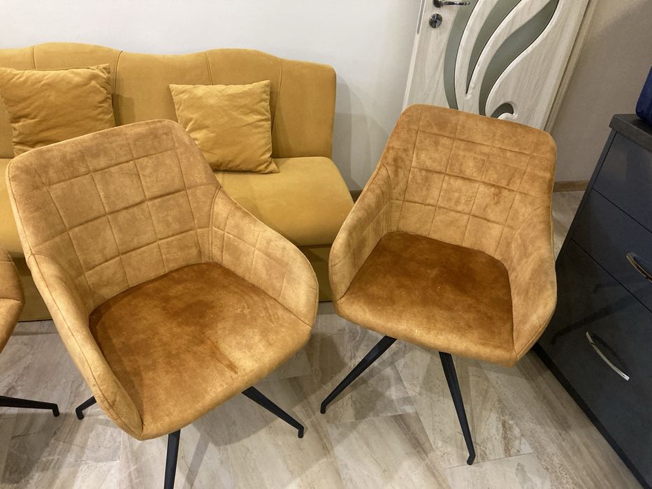 Кухненски диван и столове