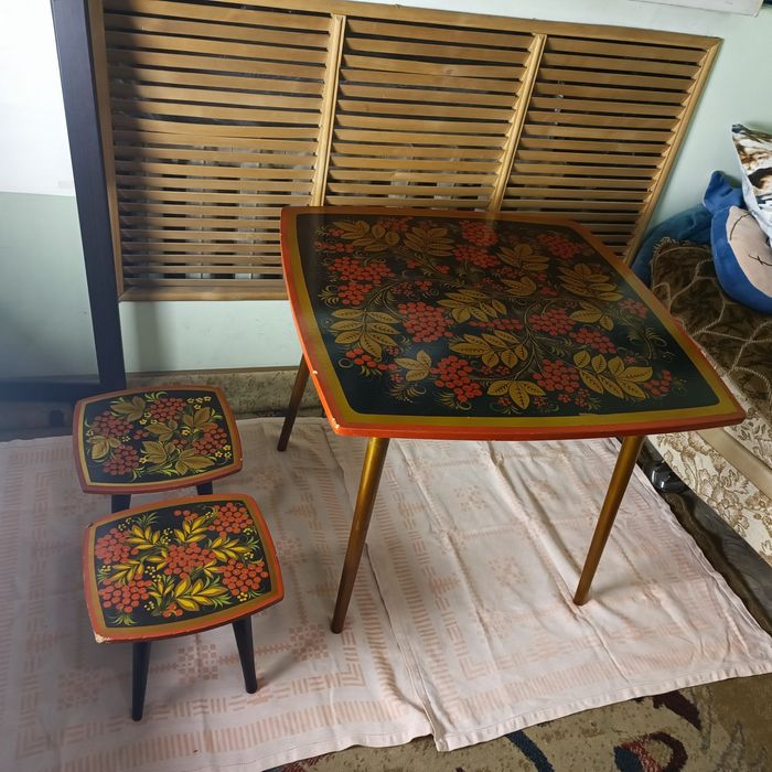 Детский столик Хохлома с табуретками ссср